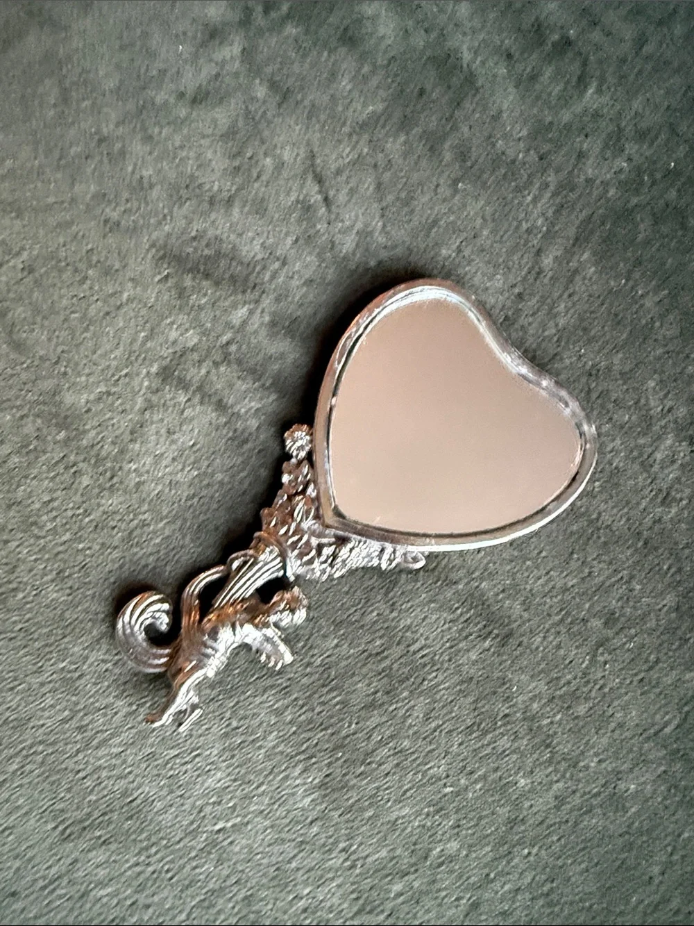 Vintage-Art Nouvous style hand Mirror Heart shape, Cherubs, clear mirror